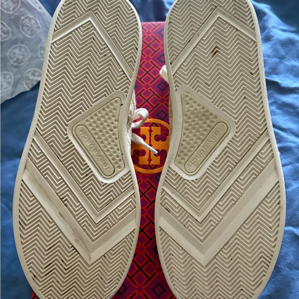 Tory Burch Yellow and Cream Women's Sneakers SZ 7.5
Like NEW - Picture 3 of 3
